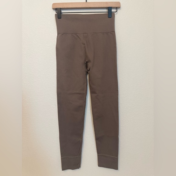 Madewell MWL Seamless 7/8 Leggings - Picture 3 of 5